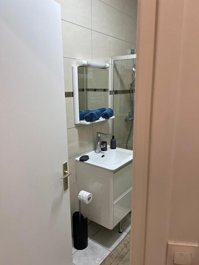 Studio Sacre-Coeur Montmartre - Hala Paris Apartment Bagian luar foto
